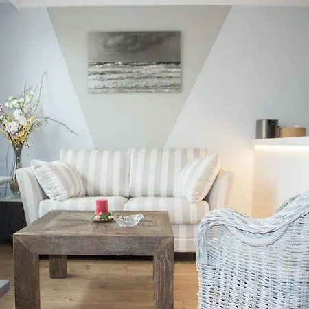 Haus Holstein Nr 5/ App 3 *